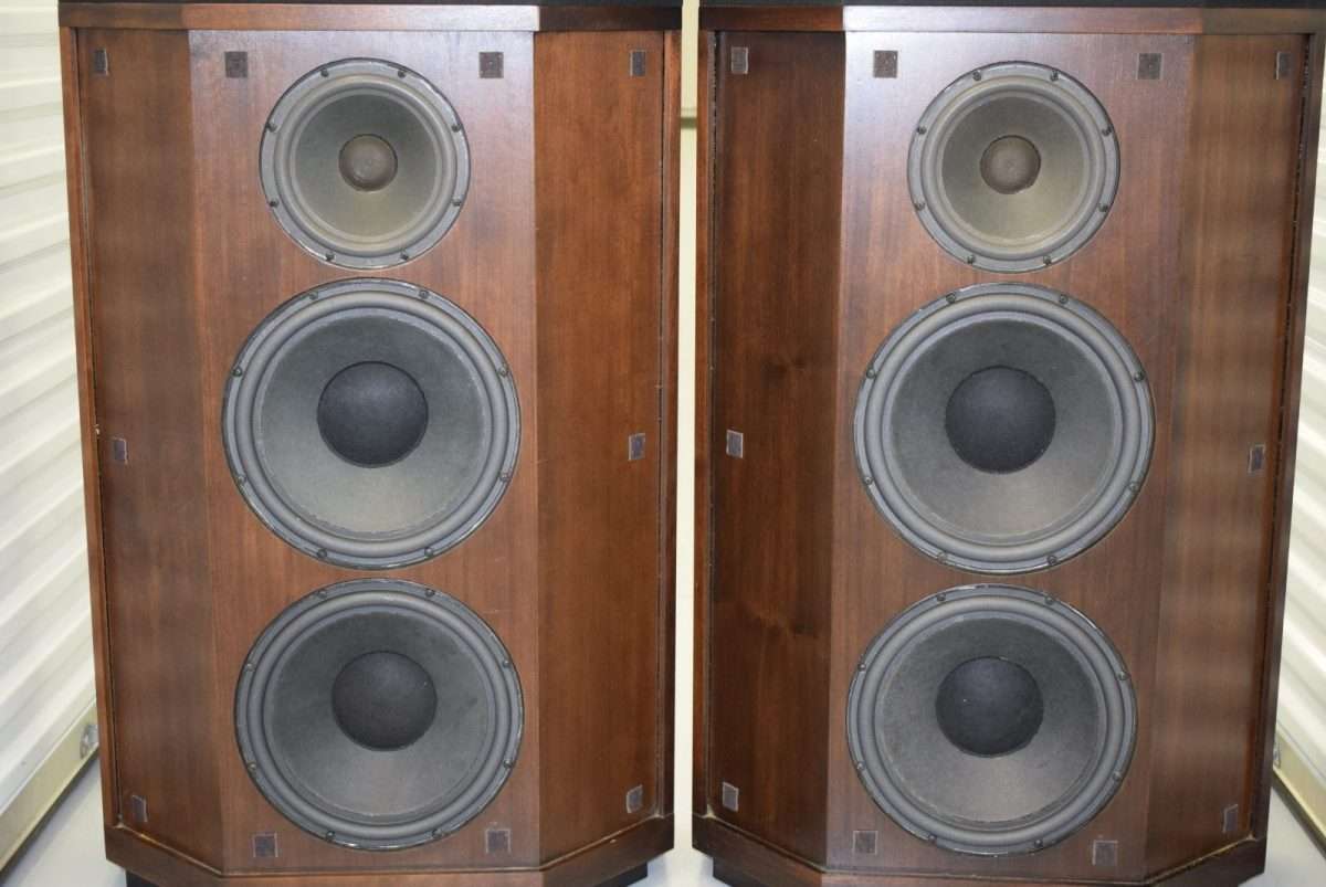 McIntosh Speakers - Model: XR-19 - Image 8