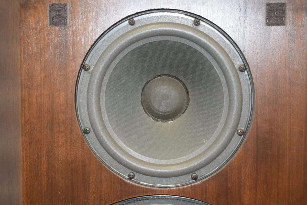 McIntosh Speakers - Model: XR-19 - Image 9