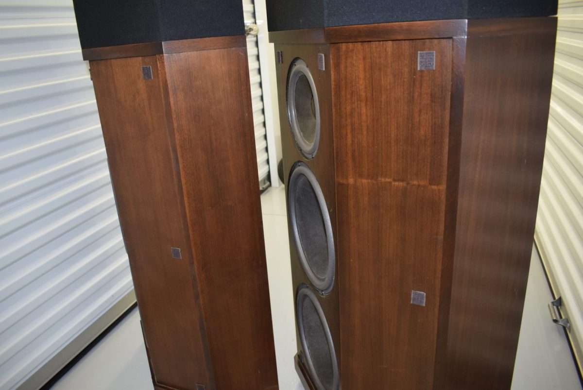 McIntosh Speakers - Model: XR-19 - Image 15