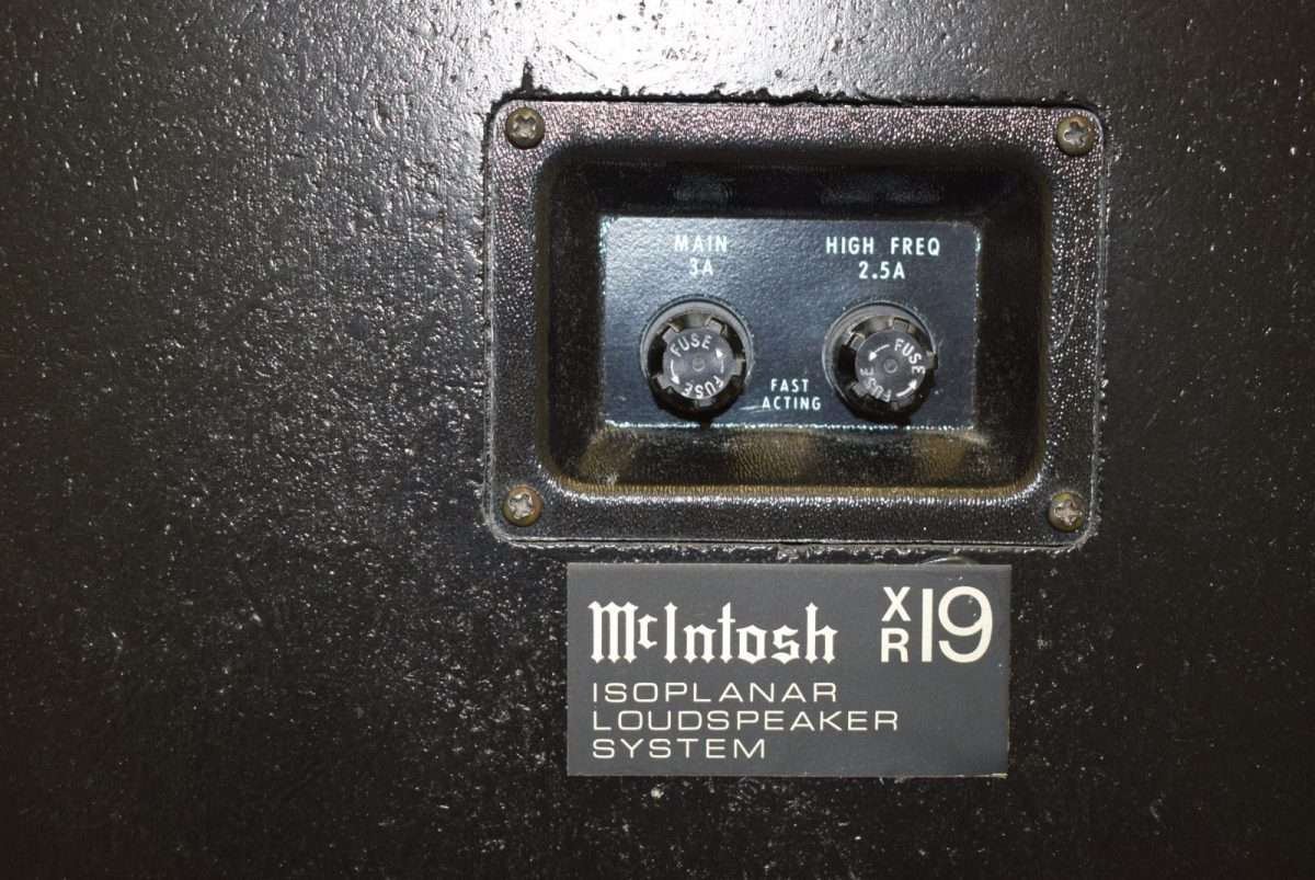 McIntosh Speakers - Model: XR-19 - Image 17